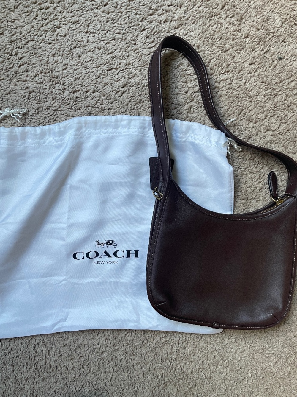 Coach Originals Curve Zip Maple